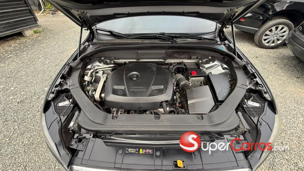 2019 Volvo XC60 Momentum T5 — foto 5 / 11