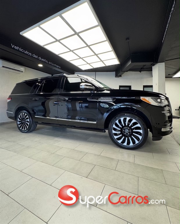 2022 Lincoln Navigator Black Label — foto 3 / 12