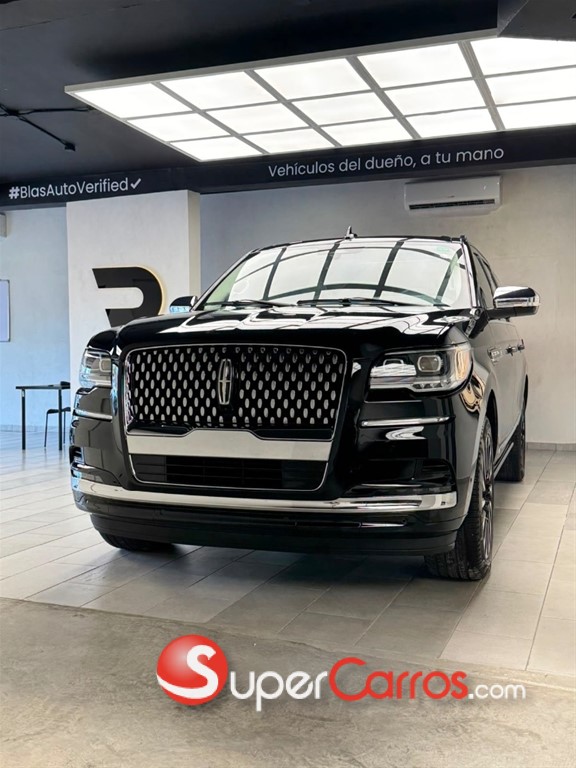 2022 Lincoln Navigator Black Label — foto 4 / 12