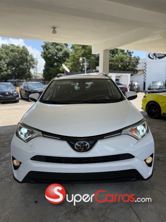 2016 Toyota RAV4 LE — foto 2 / 11