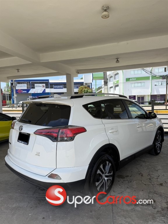 2016 Toyota RAV4 LE — foto 4 / 11
