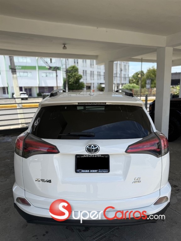 2016 Toyota RAV4 LE — foto 5 / 11