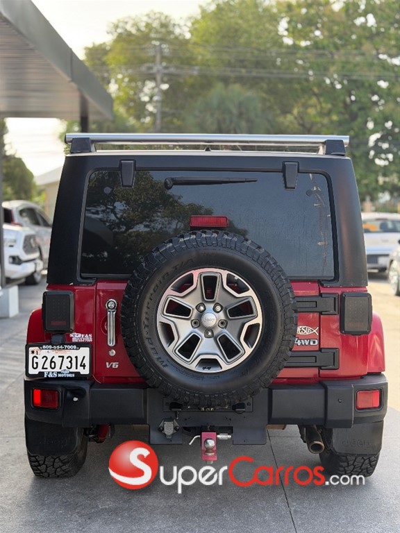 2011 Jeep Wrangler Sahara — foto 6 / 12
