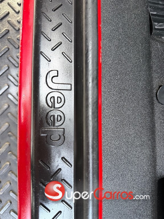 2011 Jeep Wrangler Sahara — foto 12 / 12