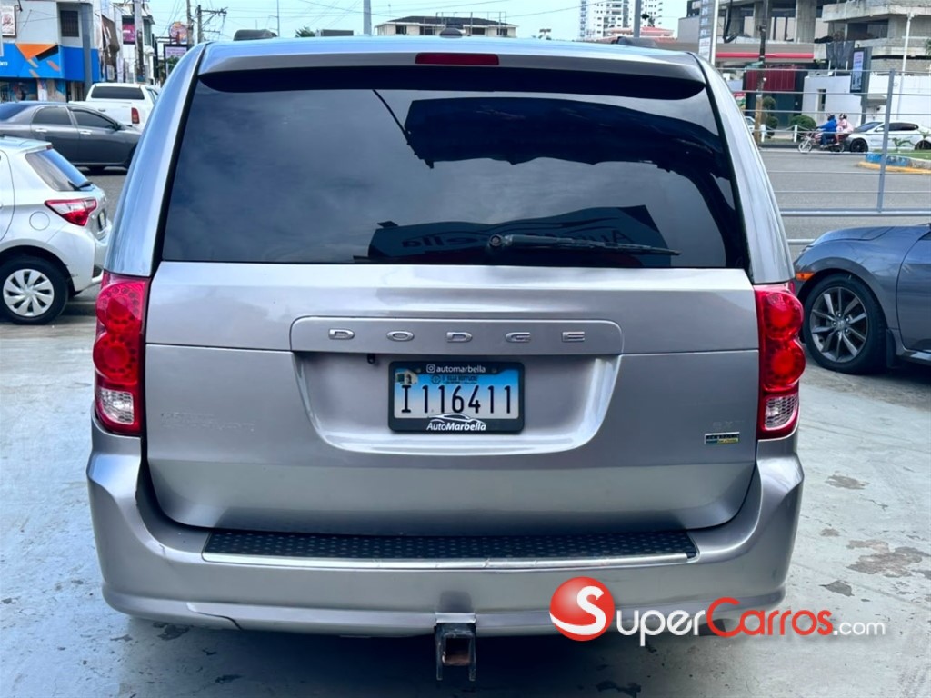 2017 Dodge Caravan SXT — foto 4 / 7
