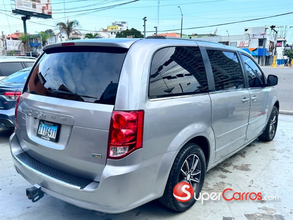 2017 Dodge Caravan SXT — foto 5 / 7