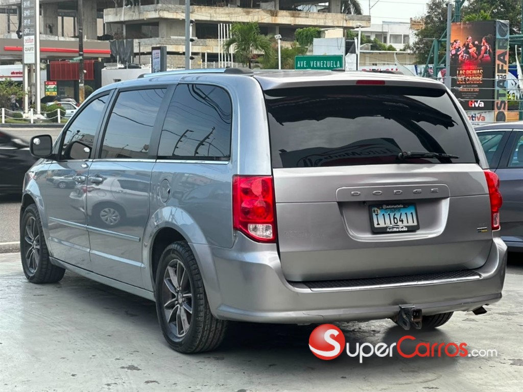 2017 Dodge Caravan SXT — foto 7 / 7