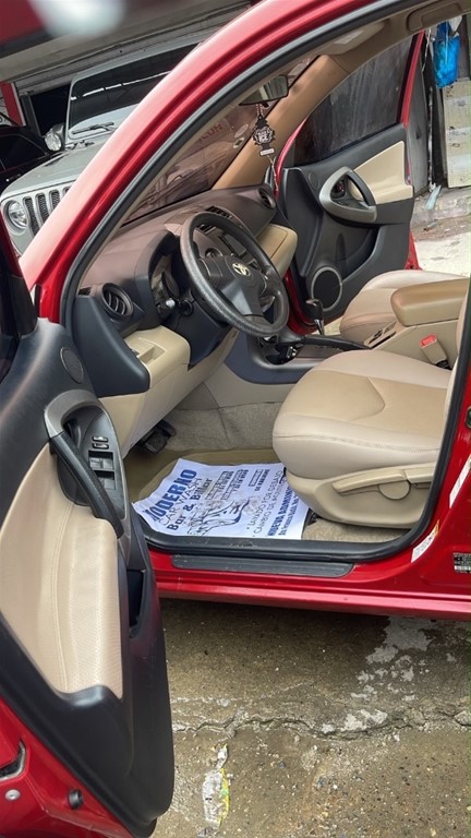 2010 Toyota RAV4 — foto 6 / 12