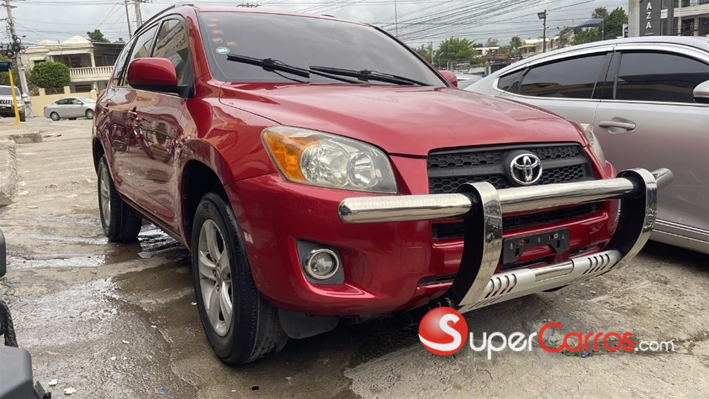 2010 Toyota RAV4 — foto 7 / 12