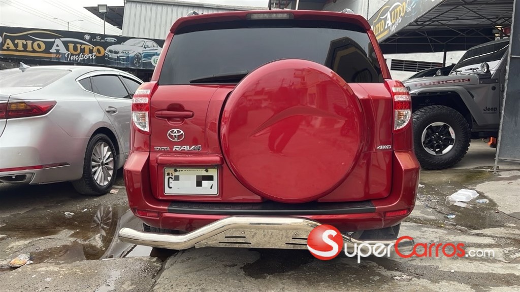 2010 Toyota RAV4 — foto 9 / 12