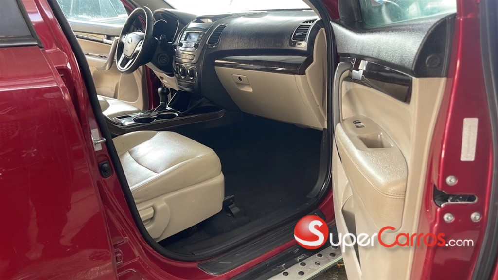 2014 Kia Sorento — foto 5 / 12