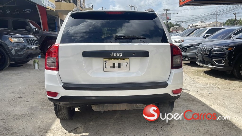 2015 Jeep Compass — foto 9 / 10