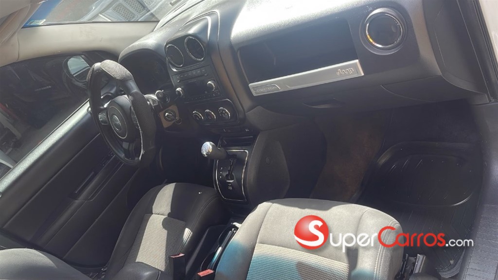 2015 Jeep Compass — foto 10 / 10
