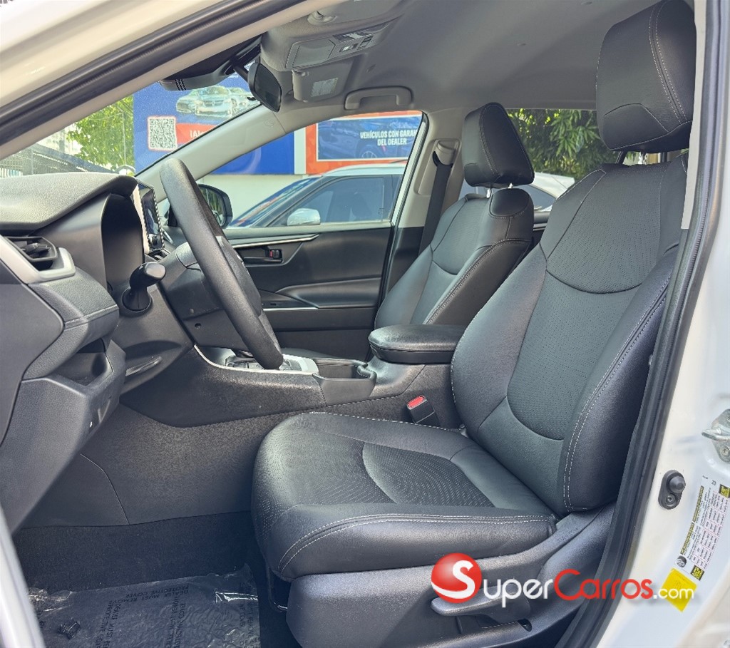 2024 Toyota RAV4 LE Hibrid — foto 7 / 12