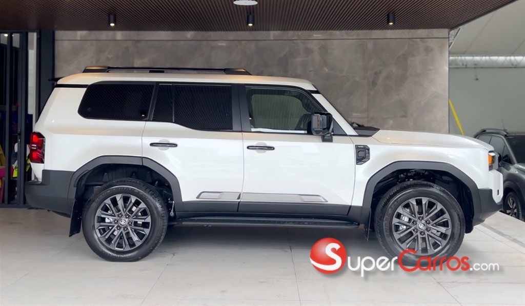 2027 Toyota Land Cruiser Prado Adventure — foto 3 / 11