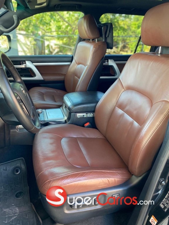 2016 Toyota Land Cruiser 300 VX-R — foto 6 / 12