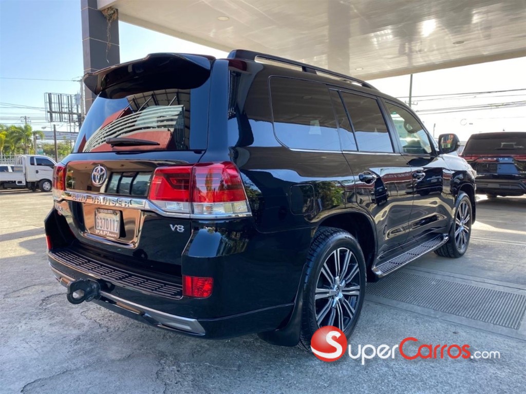 2016 Toyota Land Cruiser 300 VX-R — foto 12 / 12