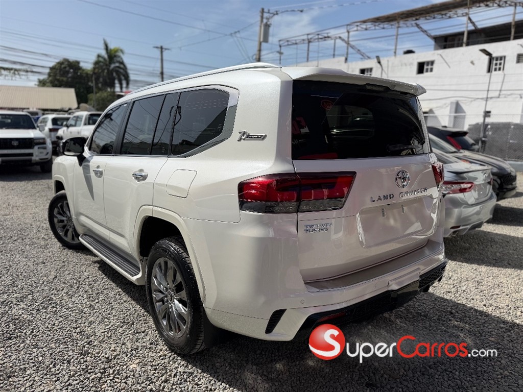 2023 Toyota Land Cruiser 70 ANIVERSARIO — foto 10 / 12