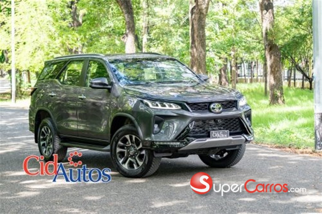2027 Toyota Fortuner DIAMOND — foto 1 / 11