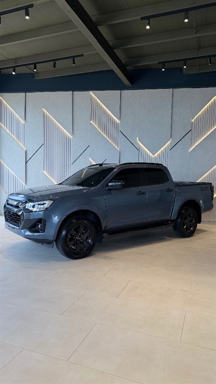 2025 Isuzu DMAX — foto 5 / 12