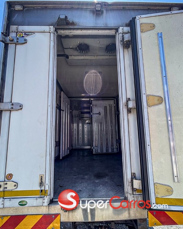 2019 Isuzu ELF — foto 2 / 5