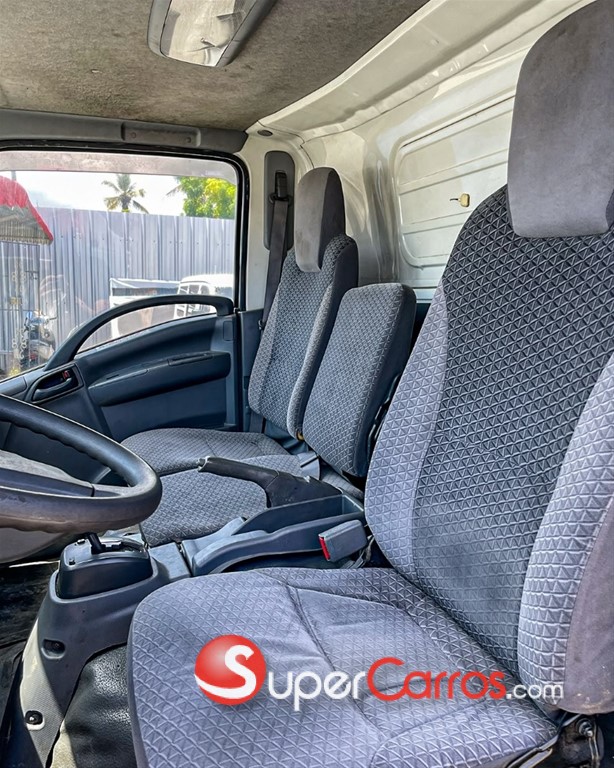 2019 Isuzu ELF — foto 3 / 5