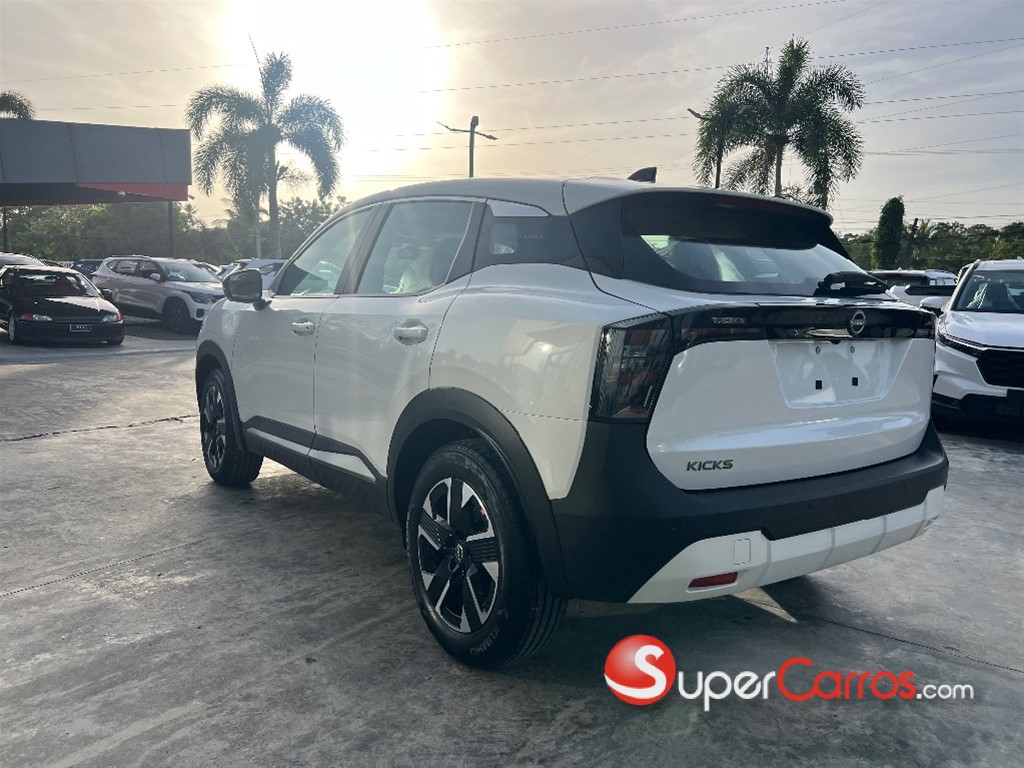2027 Nissan Kicks Advance — foto 8 / 10