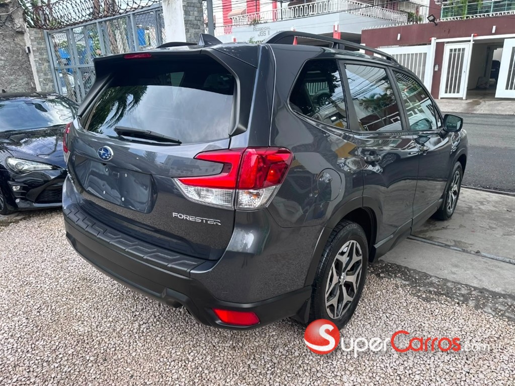 2021 Subaru Forester Premium — foto 4 / 12