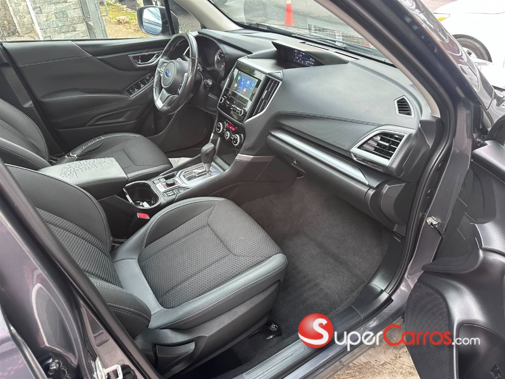 2021 Subaru Forester Premium — foto 8 / 12