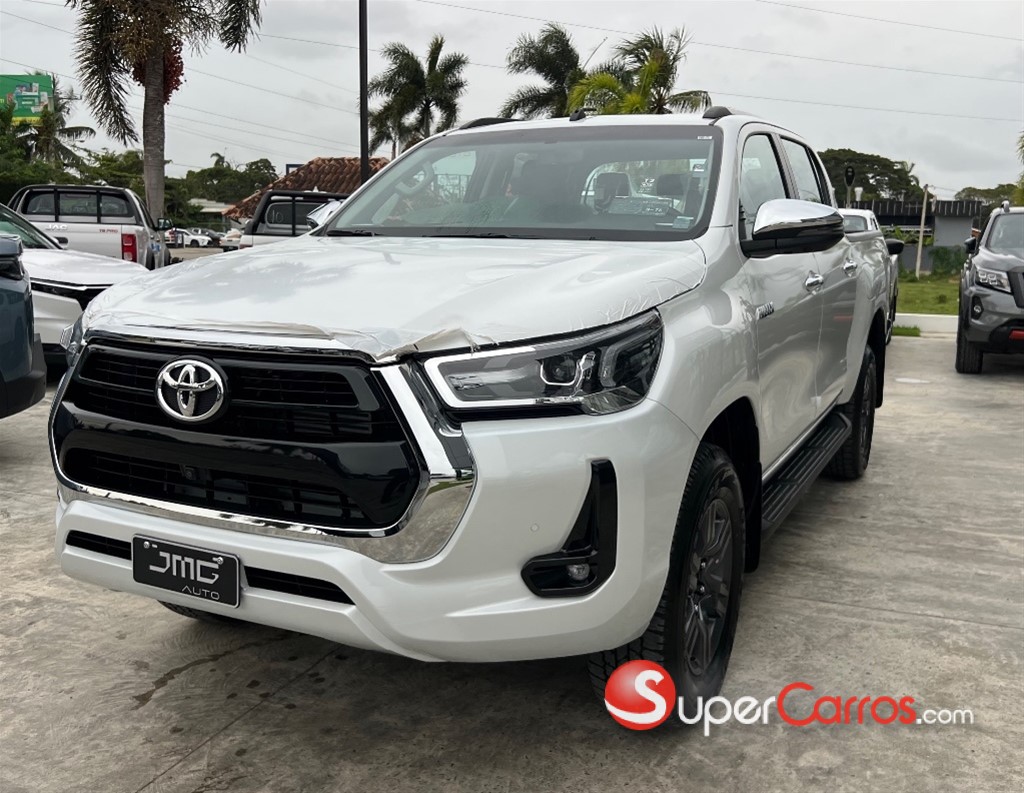 2026 Toyota Hilux SRV — foto 3 / 10