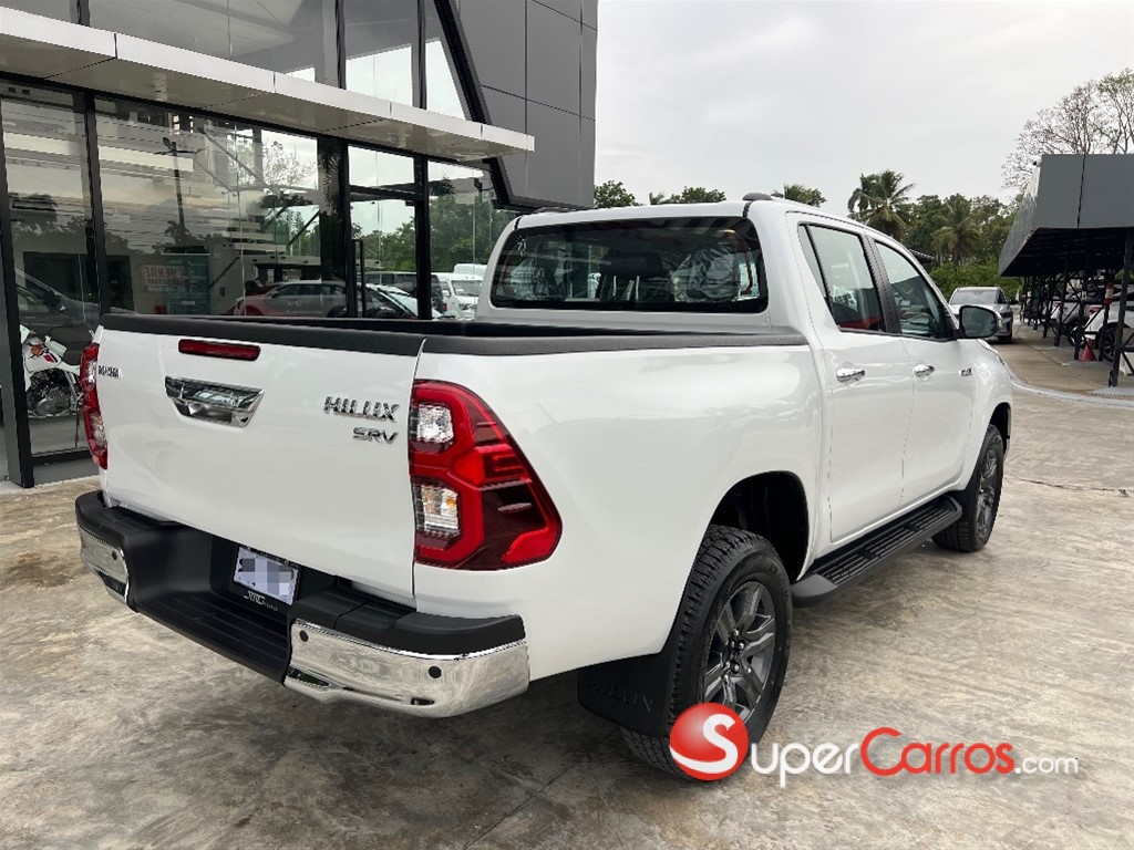2026 Toyota Hilux SRV — foto 6 / 10