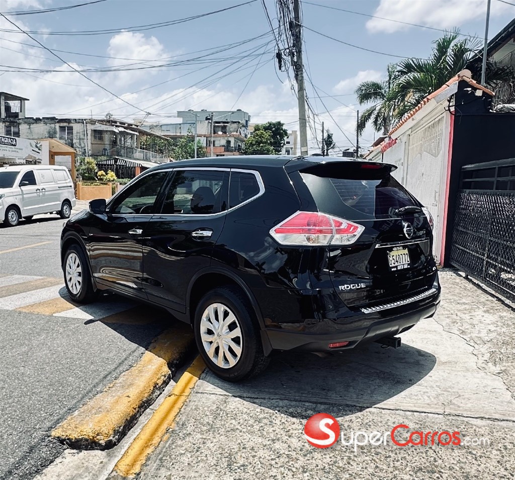 2015 Nissan Rogue SV — foto 4 / 9