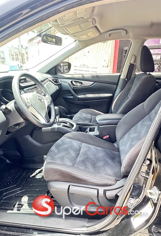 2015 Nissan Rogue SV — foto 5 / 9