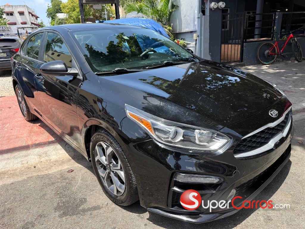 2021 Kia Forte LXS — foto 3 / 12