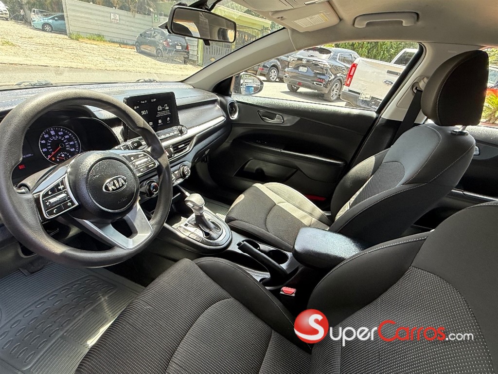 2021 Kia Forte LXS — foto 9 / 12