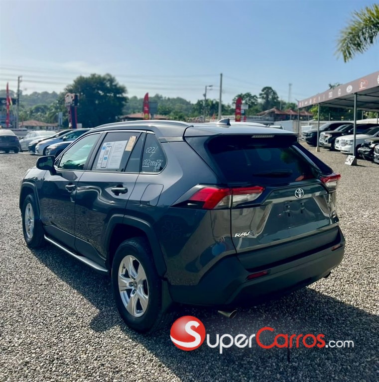 2023 Toyota RAV4 LE — foto 5 / 9