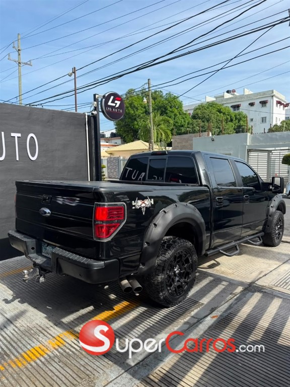 2010 Ford F 150 FX4 — foto 2 / 8