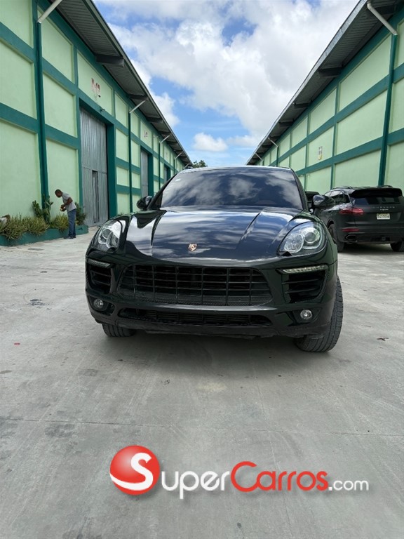 2017 Porsche Macan