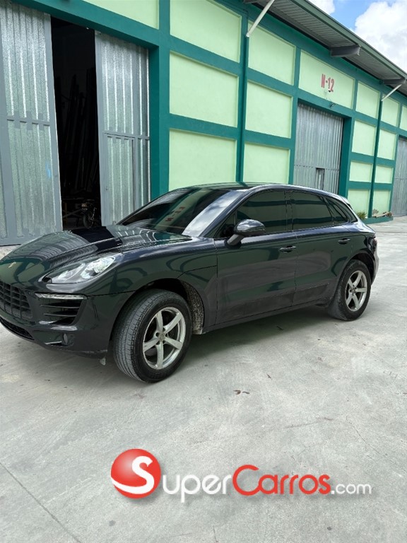 2017 Porsche Macan — foto 2 / 10