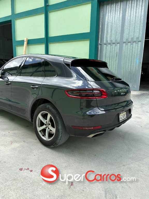 2017 Porsche Macan — foto 3 / 10