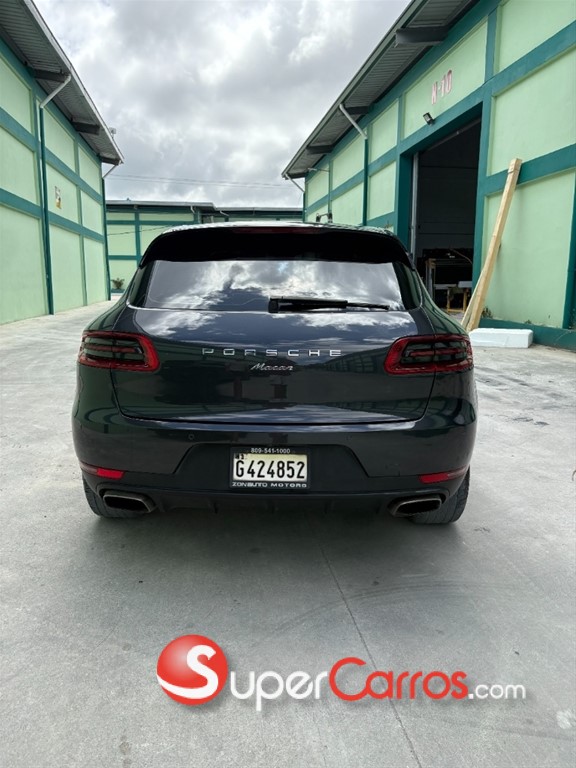 2017 Porsche Macan — foto 4 / 10
