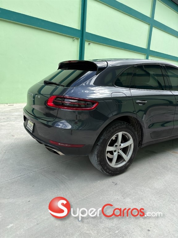 2017 Porsche Macan — foto 5 / 10