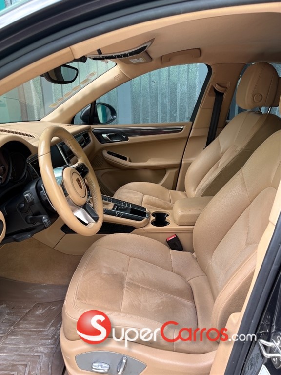 2017 Porsche Macan — foto 6 / 10