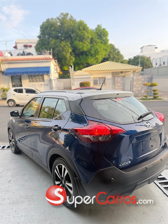 2020 Nissan Kicks SV — foto 4 / 10