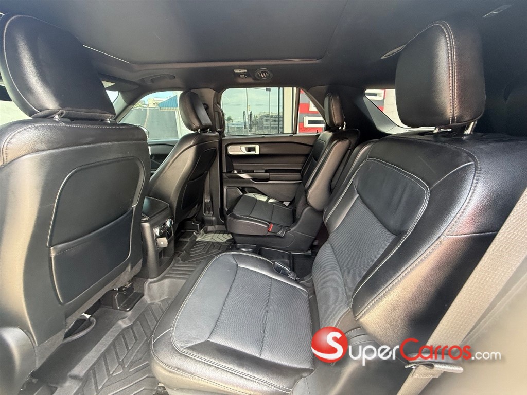2020 Ford Explorer Limited — foto 6 / 9