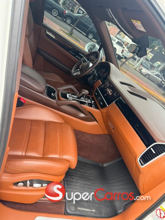 2021 Porsche Cayenne — foto 6 / 12