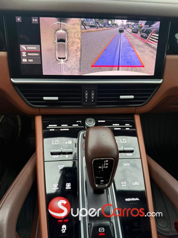 2021 Porsche Cayenne — foto 10 / 12