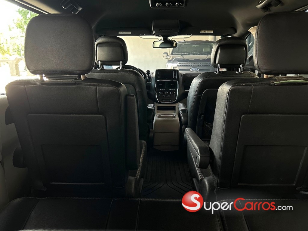 2018 Dodge Caravan SXT — foto 9 / 12