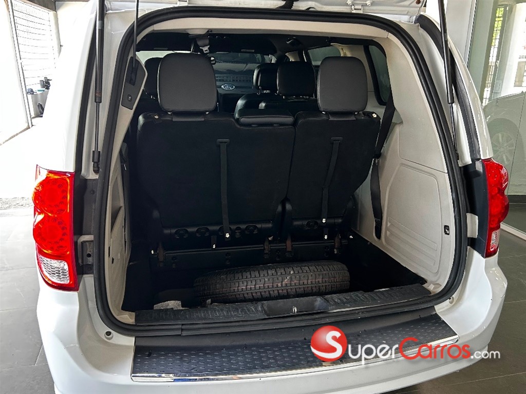 2018 Dodge Caravan SXT — foto 10 / 12
