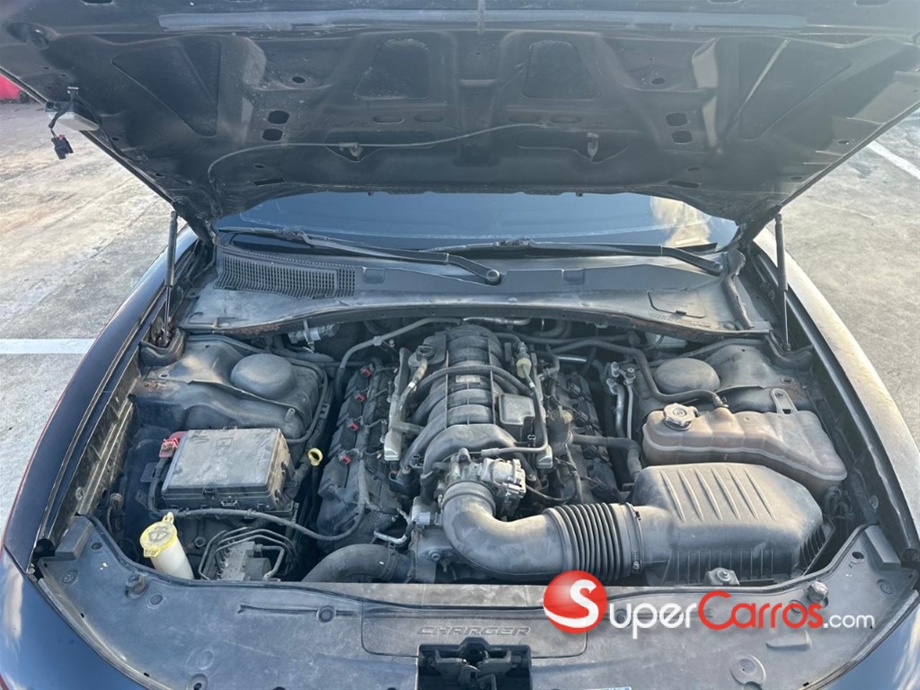2018 Dodge Challenger SXT — foto 2 / 12